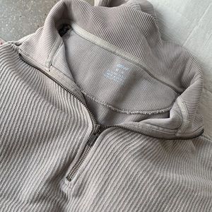 Oversized Aerie beige quarter zip crew size M